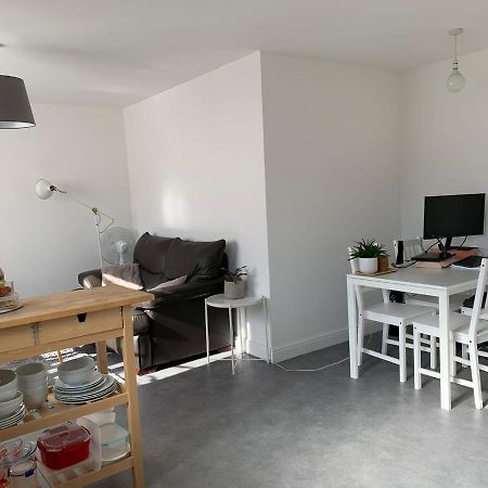 Bright, Chilled Ensuite Db Room In A Shared Flat! ロンドン エクステリア 写真