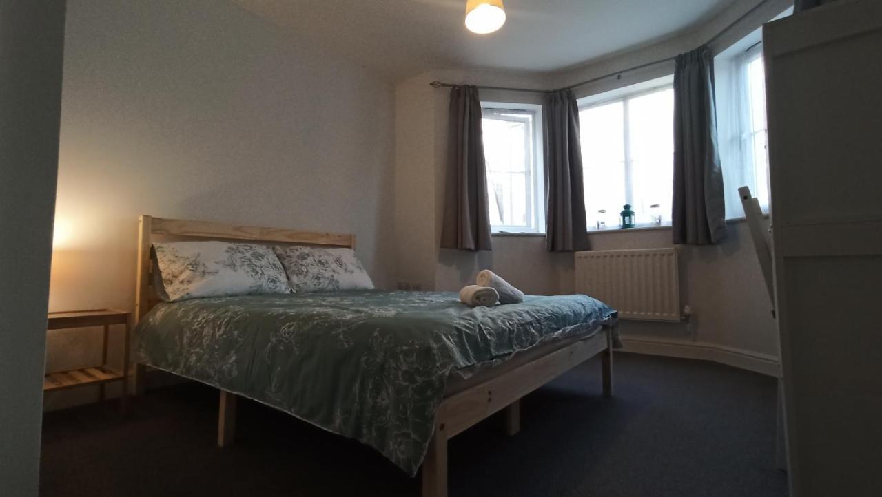 Bright, Chilled Ensuite Db Room In A Shared Flat! ロンドン エクステリア 写真