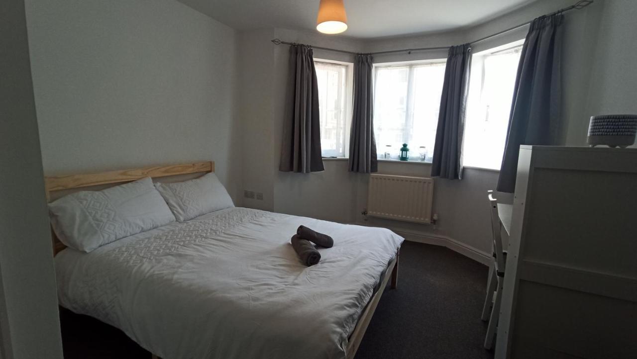 Bright, Chilled Ensuite Db Room In A Shared Flat! ロンドン エクステリア 写真