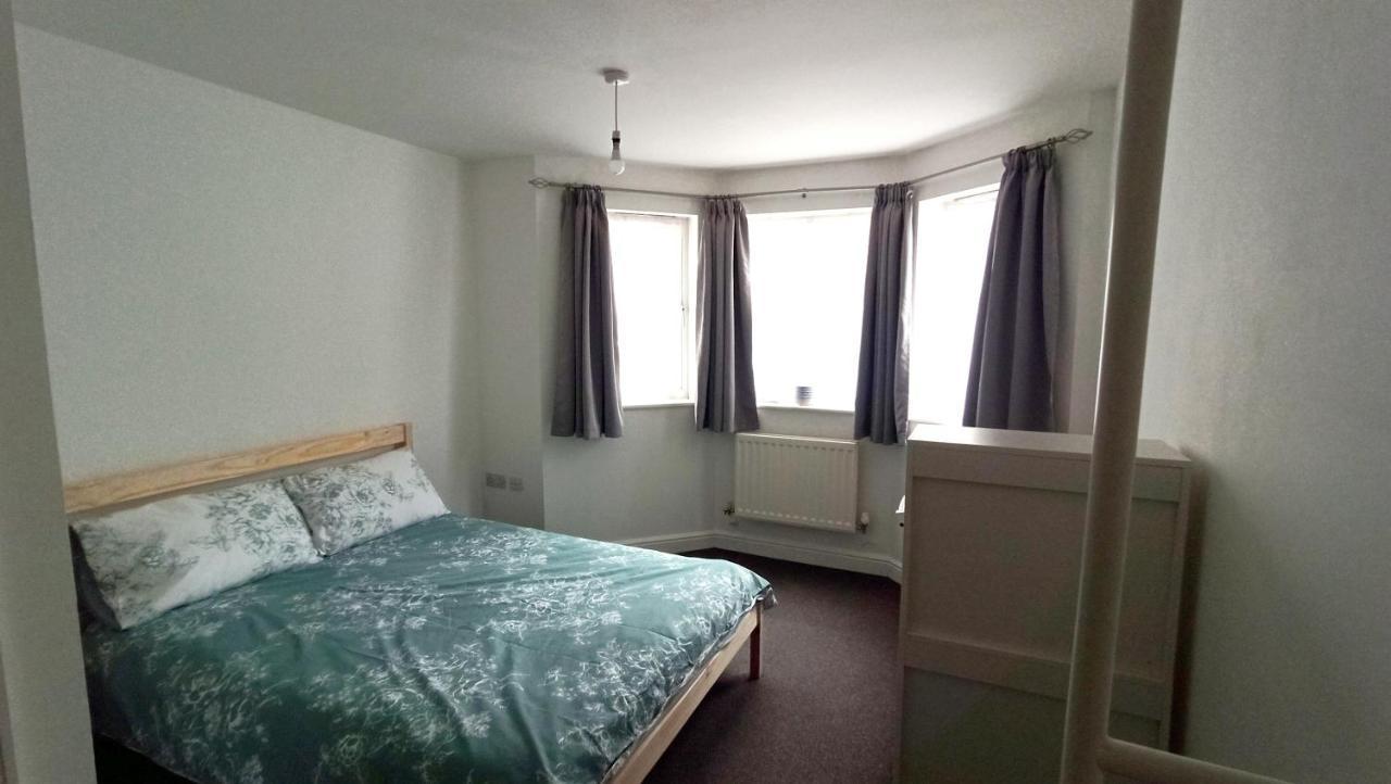 Bright, Chilled Ensuite Db Room In A Shared Flat! ロンドン エクステリア 写真